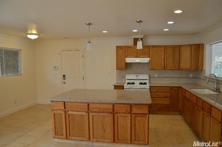 1102 Hawthorne Ave, Modesto, CA 95350 photo 7