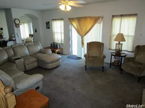 2865 Colton Ct, Merced, CA 95348 photo 4