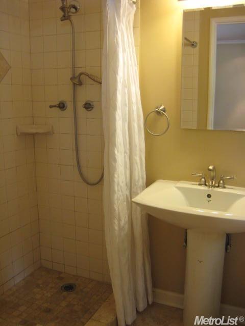 5534 North Ave, Carmichael, CA 95608 photo 7