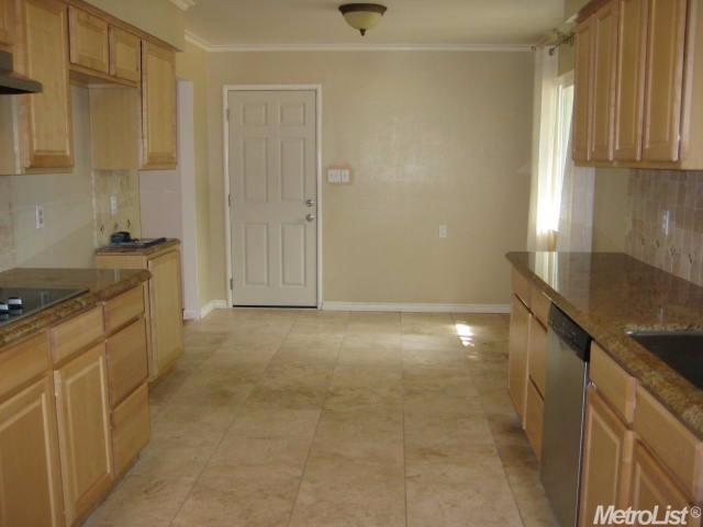 5534 North Ave, Carmichael, CA 95608 photo 3