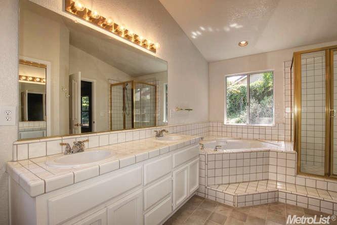 8112 Falcon View Dr, Antelope, CA 95843 photo 10