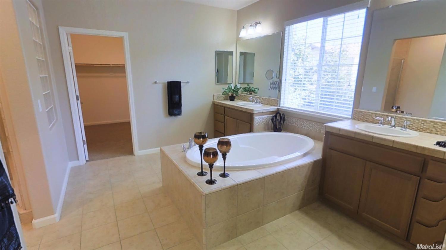 611 Open Range Ln, Rocklin, CA 95765 photo 17