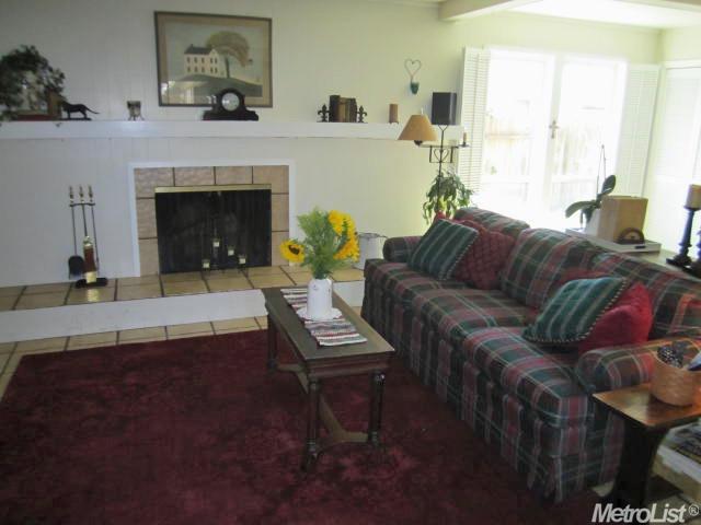 351 La Setta Dr, Lodi, CA 95242 photo 5