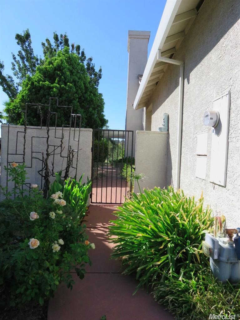 5333 Delta Dr, Rocklin, CA 95765 photo 2