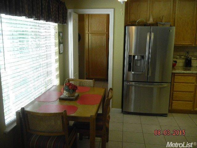 172 Memory Ln, Turlock, CA 95382 photo 9