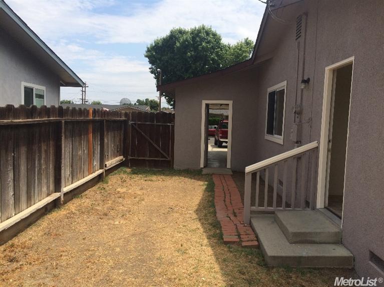 1211 Amy Dr, Newman, CA 95360 photo 9