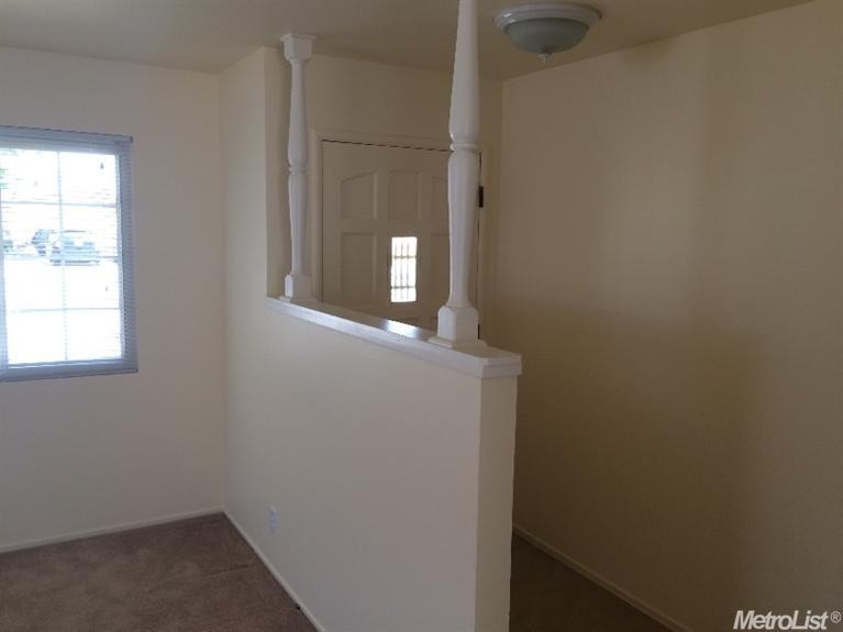 1211 Amy Dr, Newman, CA 95360 photo 2