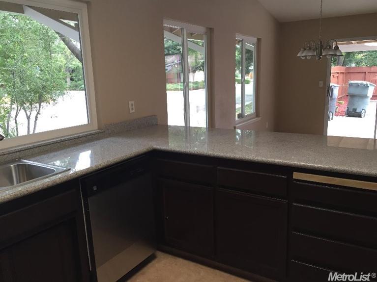 4101 Glacier Point Ct, Modesto, CA 95356 photo 9