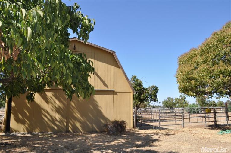 11119 Mann Rd, Wilton, CA 95693 photo 7