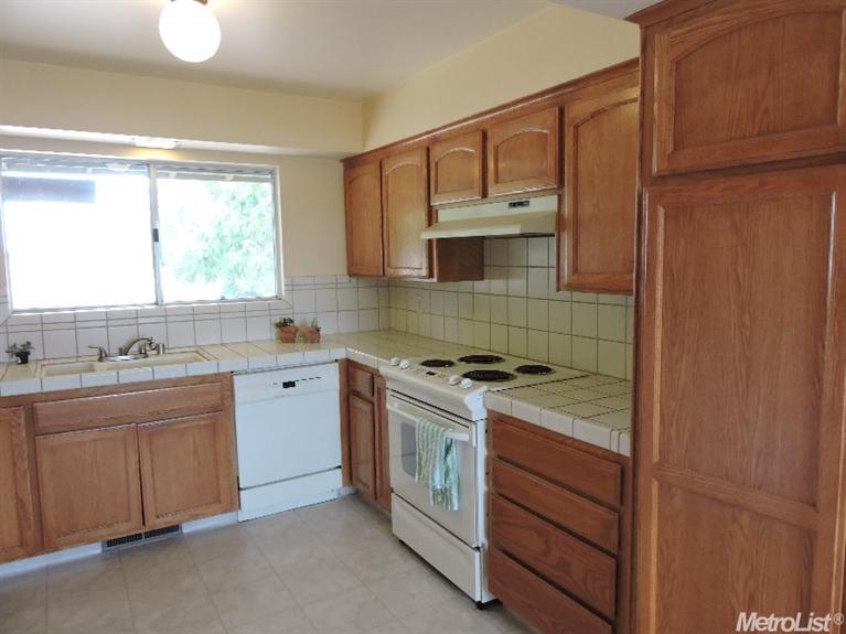 11119 Mann Rd, Wilton, CA 95693 photo 6