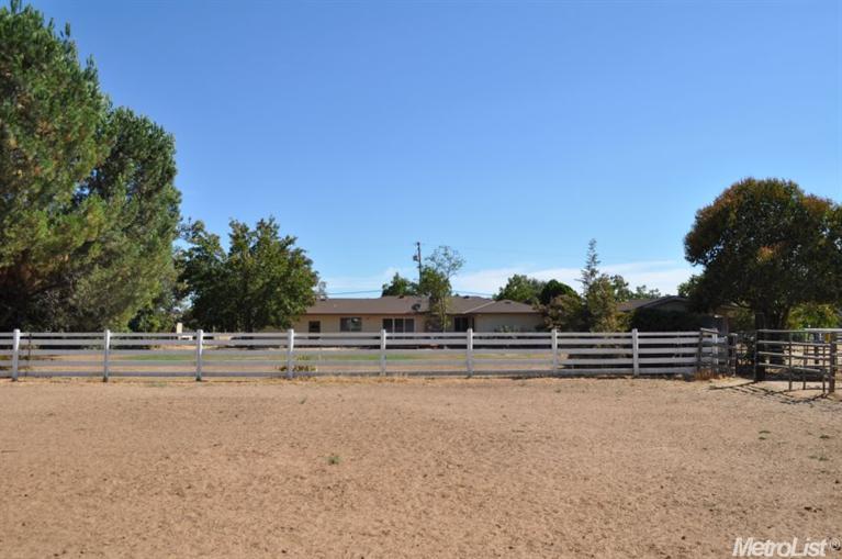 11119 Mann Rd, Wilton, CA 95693 photo 2