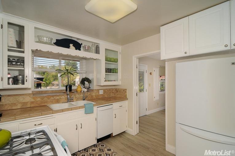 2813 Darwin St, Sacramento, CA 95821 photo 9