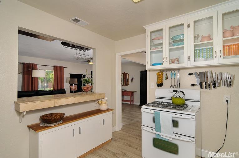 2813 Darwin St, Sacramento, CA 95821 photo 7