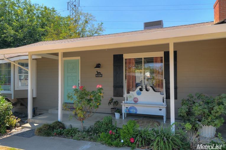 2813 Darwin St, Sacramento, CA 95821 photo 1