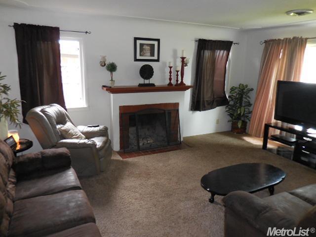 2312 Bellamy St, Modesto, CA 95354 photo 3