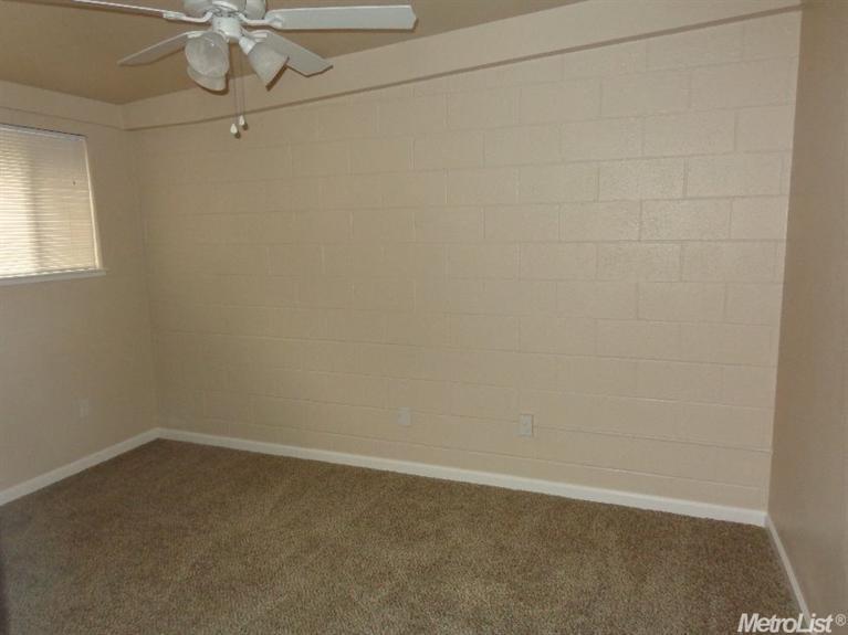 2032 Ellis St, Modesto, CA 95354 photo 14