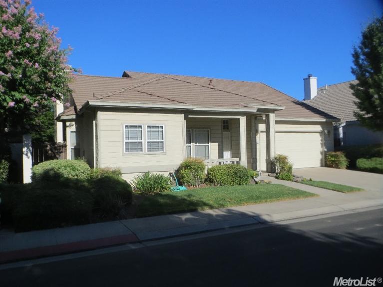 2595 Hogan Dr, Turlock, CA 95382 photo 2
