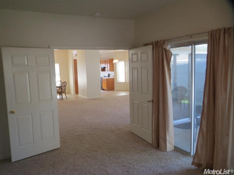 2595 Hogan Dr, Turlock, CA 95382 photo 8