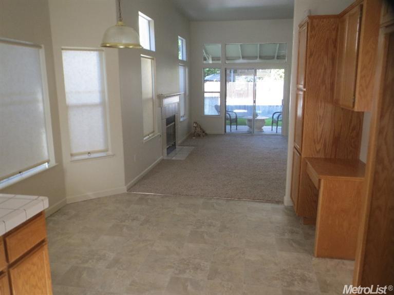 2595 Hogan Dr, Turlock, CA 95382 photo 6