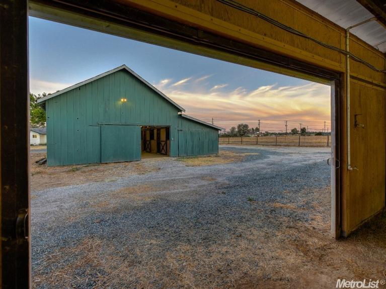 9760 Dillard Rd, Wilton, CA 95693 photo 14