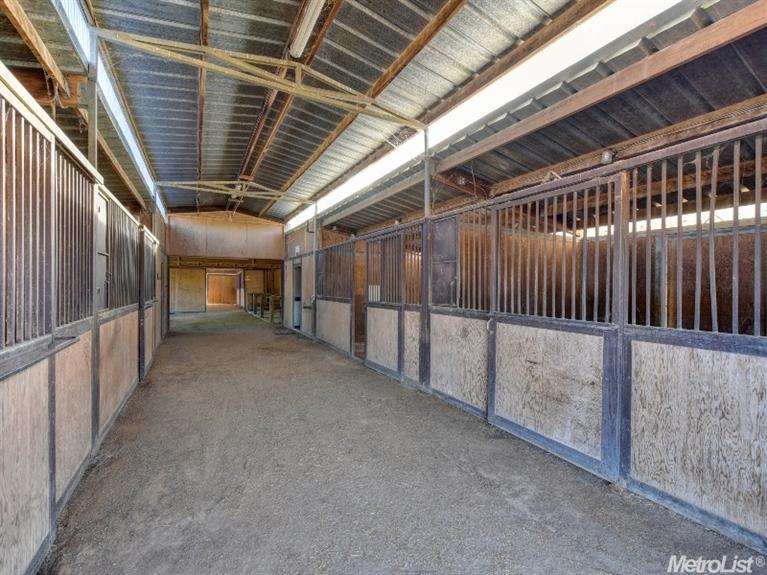 9760 Dillard Rd, Wilton, CA 95693 photo 9