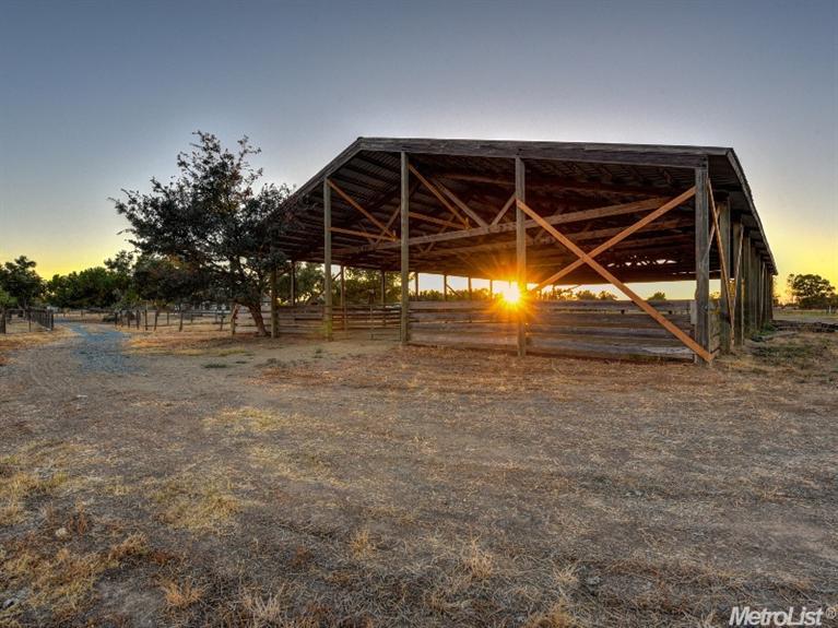 9760 Dillard Rd, Wilton, CA 95693 photo 5