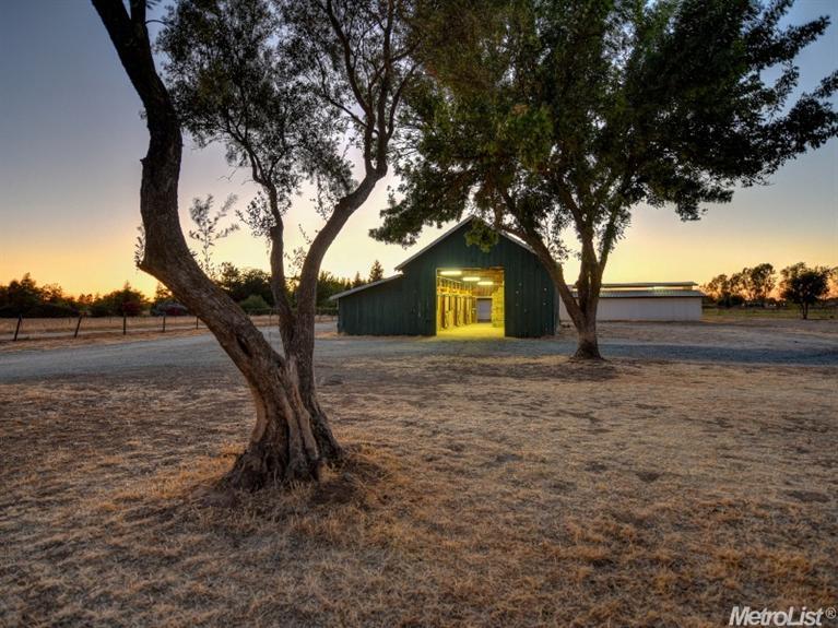 9760 Dillard Rd, Wilton, CA 95693 photo 17