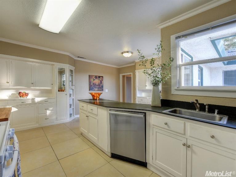 9760 Dillard Rd, Wilton, CA 95693 photo 2