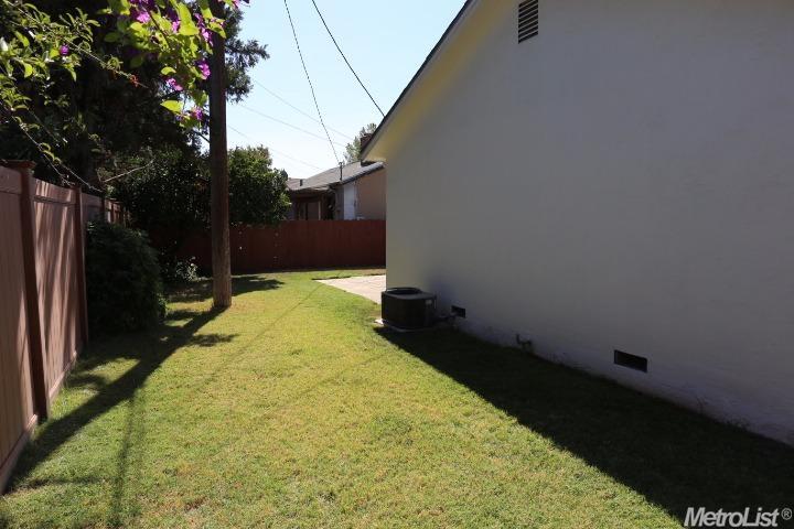 1433 Vista Dr, Lodi, CA 95242 photo 8