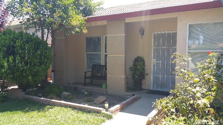 2056 Rock Pine Ct, Modesto, CA 95351 photo 2