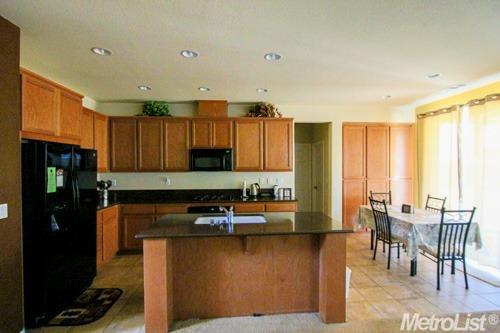 1737 Pagola Ave, Manteca, CA 95337 photo 7