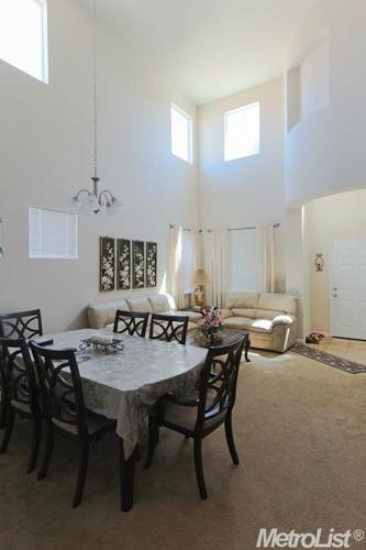 1737 Pagola Ave, Manteca, CA 95337 photo 2