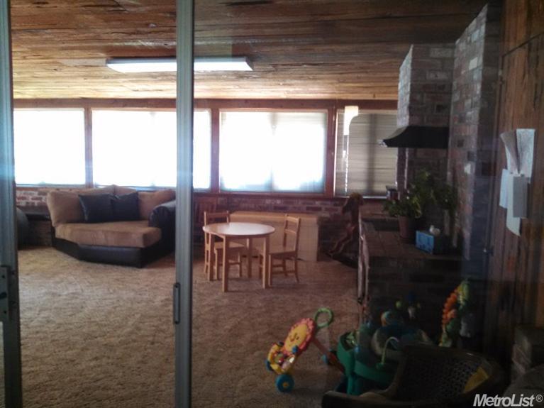 8213 E Northland Rd, Manteca, CA 95336 photo 4