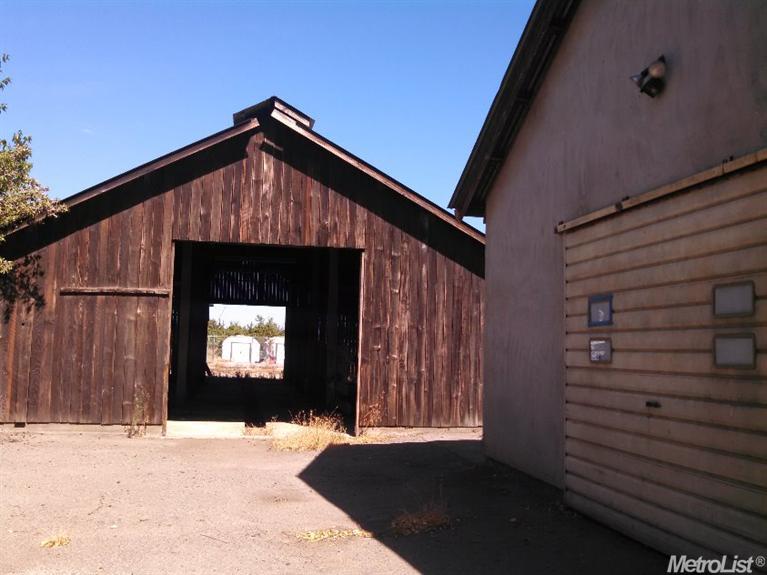 8213 E Northland Rd, Manteca, CA 95336 photo 9