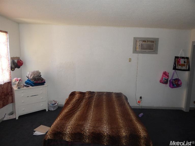 237 E Pine St, Stockton, CA 95204 photo 8