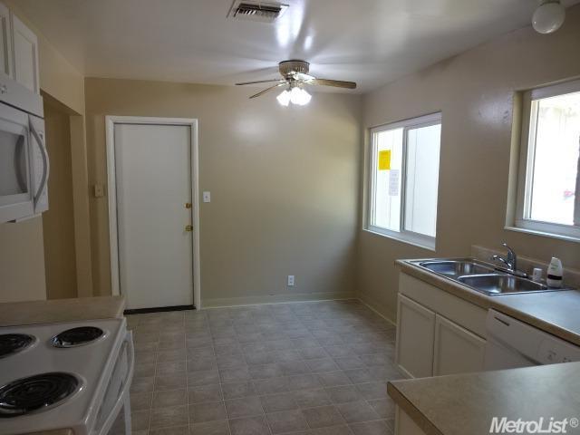 2920 Tahoe Dr, Merced, CA 95340 photo 5