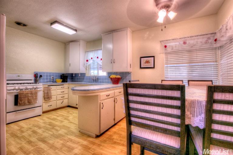 1621 Wolf Ave, Modesto, CA 95358 photo 8