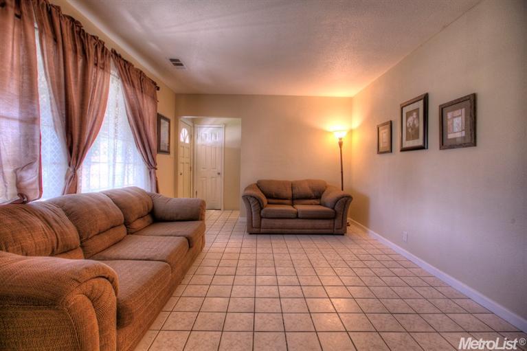 1621 Wolf Ave, Modesto, CA 95358 photo 18