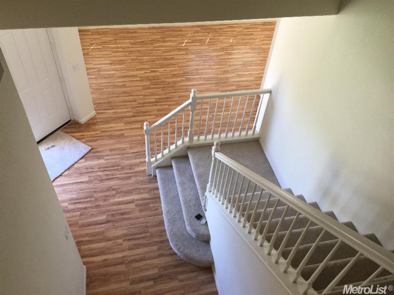 582 Carnelian Ave, Lathrop, CA 95330 photo 7