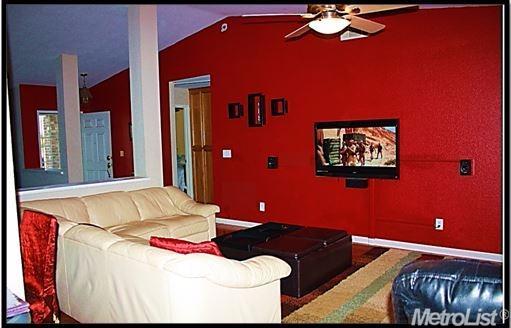 930 Ayers Ln, Galt, CA 95632 photo 2