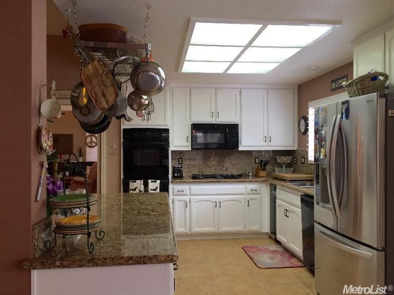 5010 Regency Dr, Rocklin, CA 95677 photo 6
