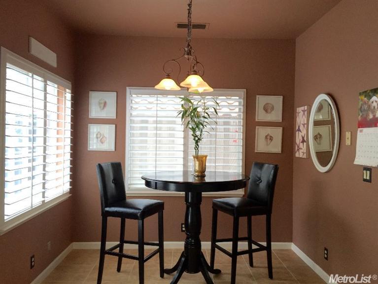 5010 Regency Dr, Rocklin, CA 95677 photo 9