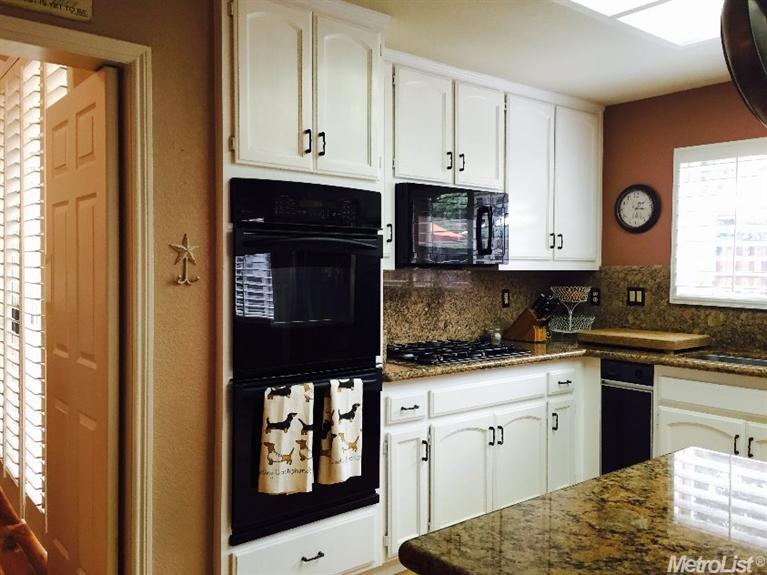 5010 Regency Dr, Rocklin, CA 95677 photo 8
