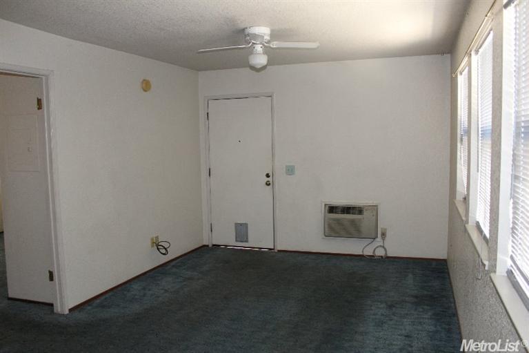 1943 Marshall, Turlock, CA 95380 photo 17