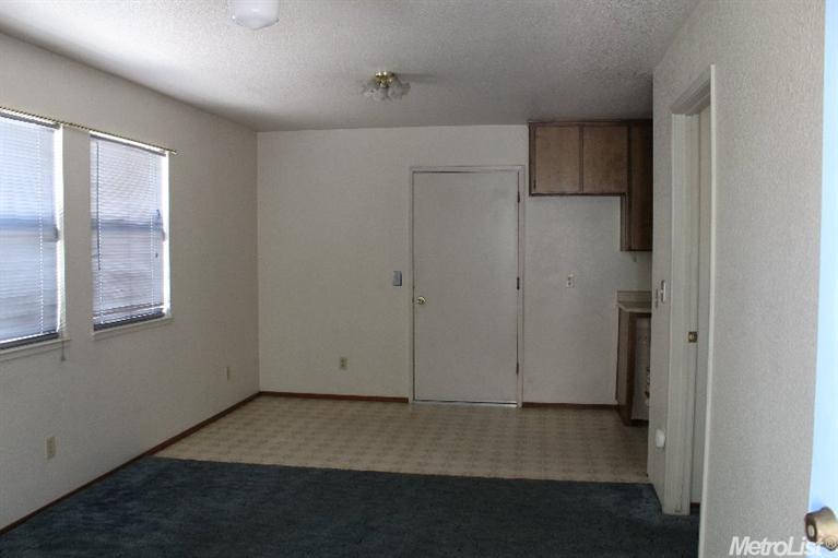 1943 Marshall, Turlock, CA 95380 photo 14