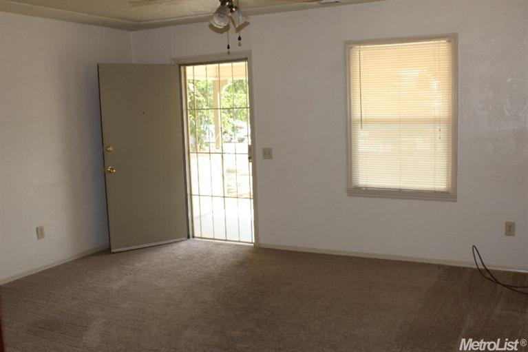 129 Pueblo, Modesto, CA 95351 photo 1