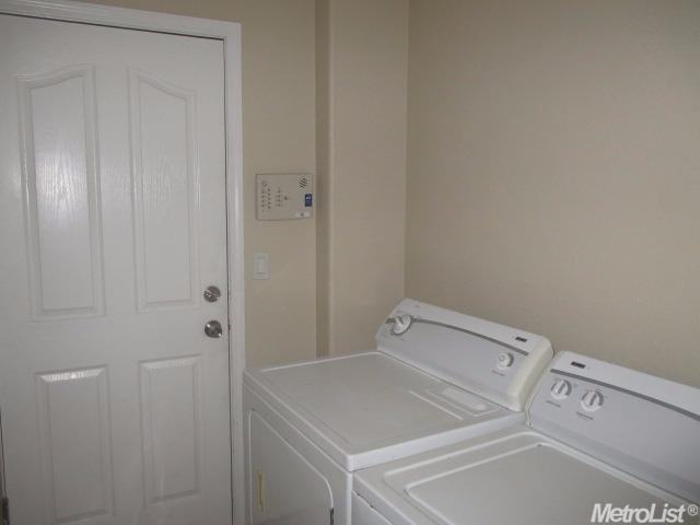 1033 Norman Dr, Manteca, CA 95336 photo 17