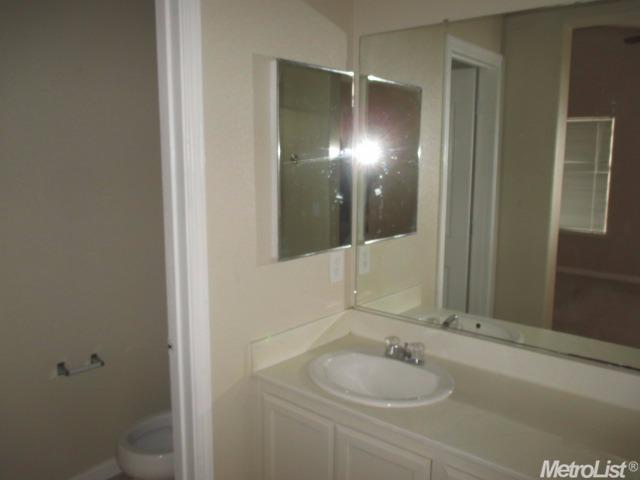 1033 Norman Dr, Manteca, CA 95336 photo 16
