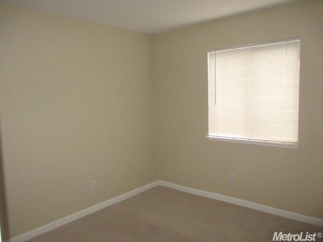 1033 Norman Dr, Manteca, CA 95336 photo 10