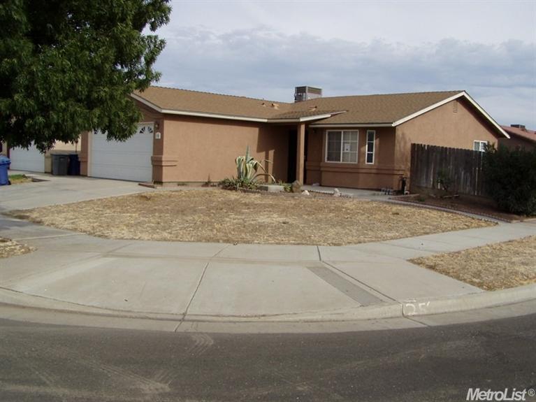 94 Barbados, Merced, CA 95341 photo 1